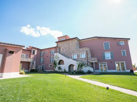 Riva Toscana Golf Resort & Spa