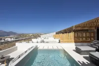Cave Suites Milos - สระว่ายน้ำส่วนตัว