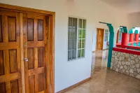 Haleys Paradise at Blue Hole Hotels in Little Bay