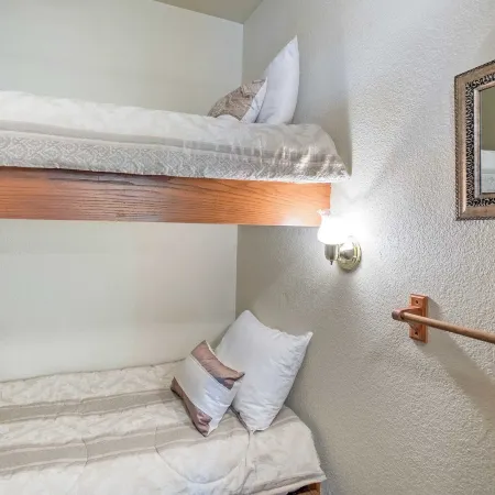 Viking Lodge 209 by Avantstay Great Ski Access, Walk to Downtown