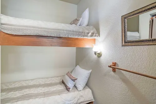 Viking Lodge 209 by Avantstay Great Ski Access, Walk to Downtown