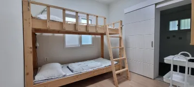 Daegu House - Hostel Hotell i Jung-gu