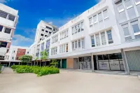 Hotel O Mega Inn Guest House
