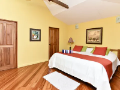 Casa Monos Locos - Portasol Vacation Rentals Hotels in Savegre