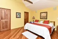 Casa Monos Locos - Portasol Vacation Rentals Hotels near Playa Matapalo
