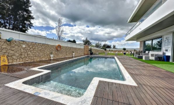 Aparts & Suites summer cascade Alvor