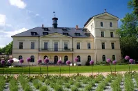 Chateau Mcely Hotels in 