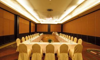 The Nouveau Chumphon Beach Resort and Golf