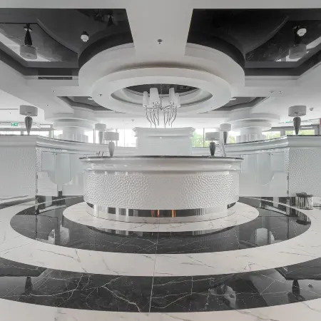 Margi Velvet Apartament 13TH Floor LED Ceiling Bath Pool