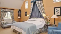 Weir House - spa