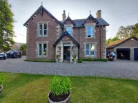 Merlindale Hotels near The Glenturret Distillery