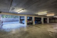 Hotel Paradiso - parking