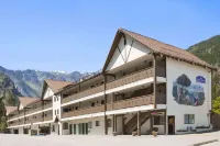 Howard Johnson by Wyndham Leavenworth Các khách sạn ở Leavenworth