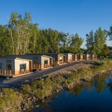 River Lodge and Cabins