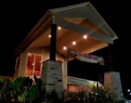 โรลลิง ฮิลส์ ลอดจ์