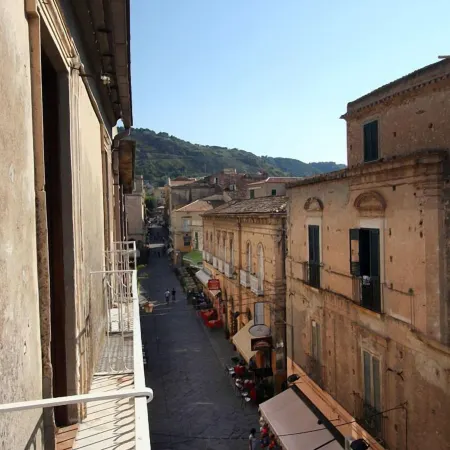 Donnaciccina Accommodation