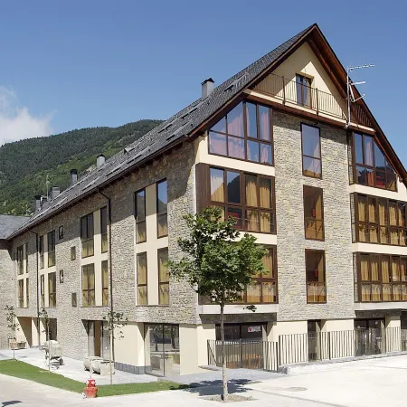 Aparthotel NOU Vielha