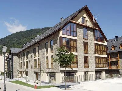 Aparthotel NOU Vielha Hotels in Betren