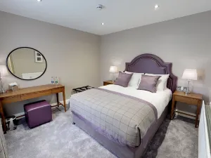 Bishop's Gate Hotel