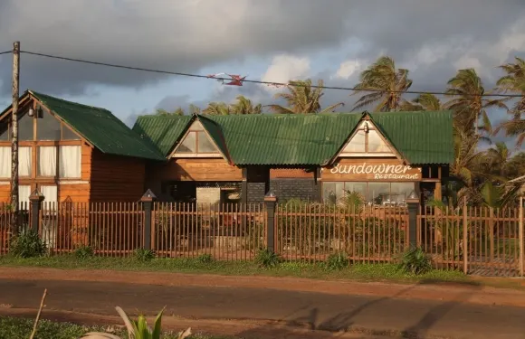 池拉你好勝利假日小屋酒店