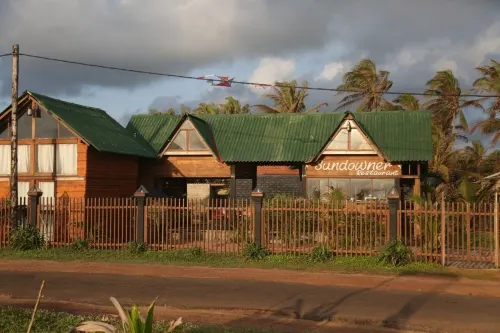 Hi Win Holidays Cottage Chilaw Hotels in Chilaw