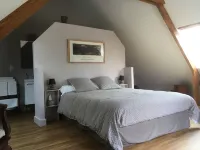L'Auberge du Mont Hotels in Cormeilles