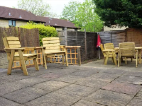 Holt Apartment Hotels in Winterbourne