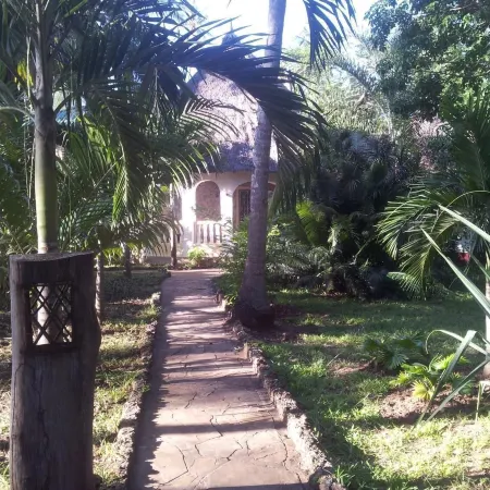 Dream of Africa Cottages Kanamai