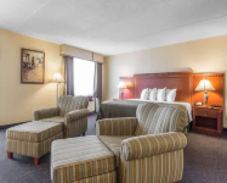 Quality Inn & Suites Bay Front Hotel di Sault Ste. Marie