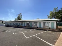 Central Point Motel - Motels
