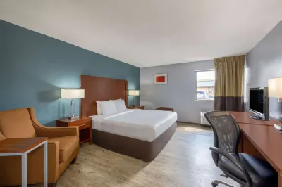 Travelodge by Wyndham Brooklyn Center Hotels in Brooklyn Park