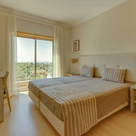 Pinheiros da Balaia Villas