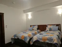 Ambassador's Inn Next Door - Parvekkeita