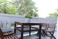 Chez le Anh