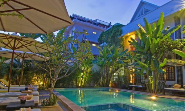 Apsara Centrepole Hotel