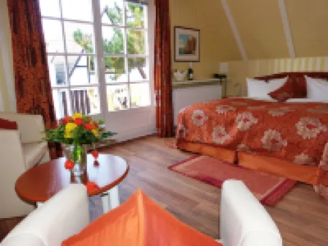 Vogel Hotel & Appartements Hotels in Warnemunde