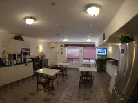 Days Inn by Wyndham Taber Hotels in Taber