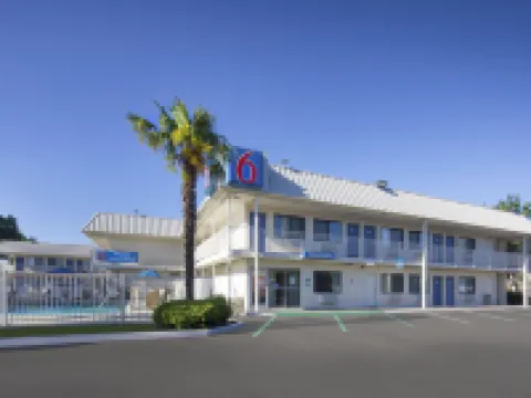 Motel 6 Woodland, CA - Sacramento Airport Hotels in Woodland