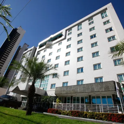 أويتيس هوتل Hotels near مركز فلامبويانت للتسوق