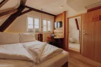 Altstadtmittehotel Sonne Hotels in Dinkelsbuhl