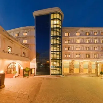 Anandha Inn Convention Centre and Suites