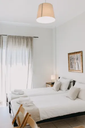 Best House Town View Apartment Отели в г. Патра