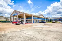 OYO Hotel Baton Rouge East I-12 Louisiana Hotels in Westminster
