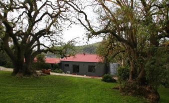 Trawool Shed Cottages, Cafe and Restaurant