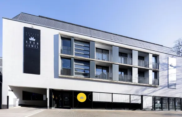 BRIGHT克龍珠威爾酒店