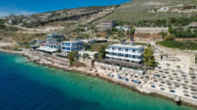 Villa Juna Beach  호텔