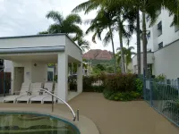 Madison Ocean Breeze Apartments - Beach
