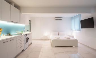 Cute and Convenient Studio in Athens Center