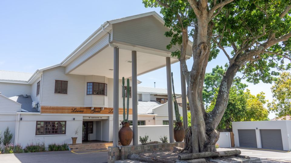 Loerie Guest Lodge