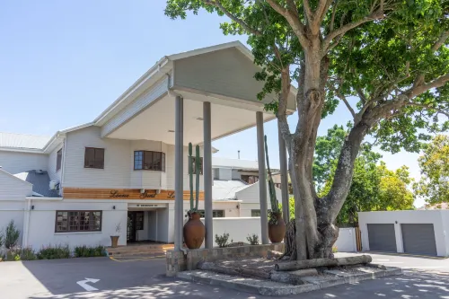 Loerie Guest Lodge Hotels in George